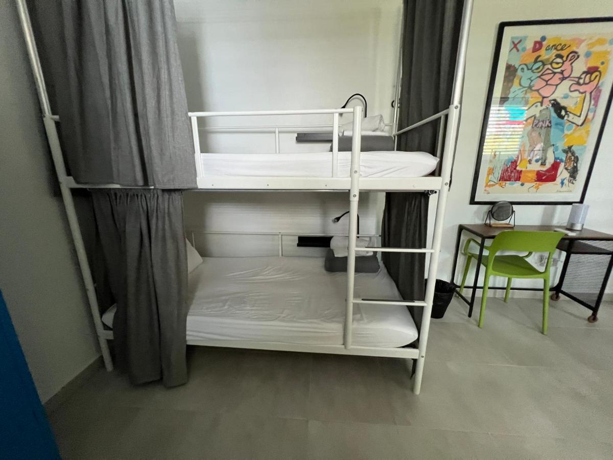 Nomada Beach Hostel- Isla Verde San Juan Eksteriør bilde