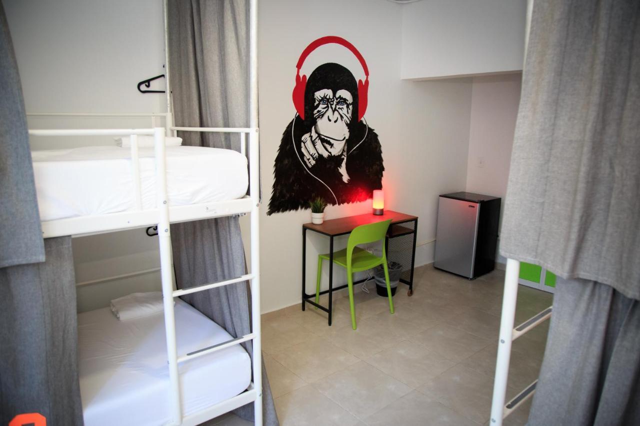 Nomada Beach Hostel- Isla Verde San Juan Eksteriør bilde