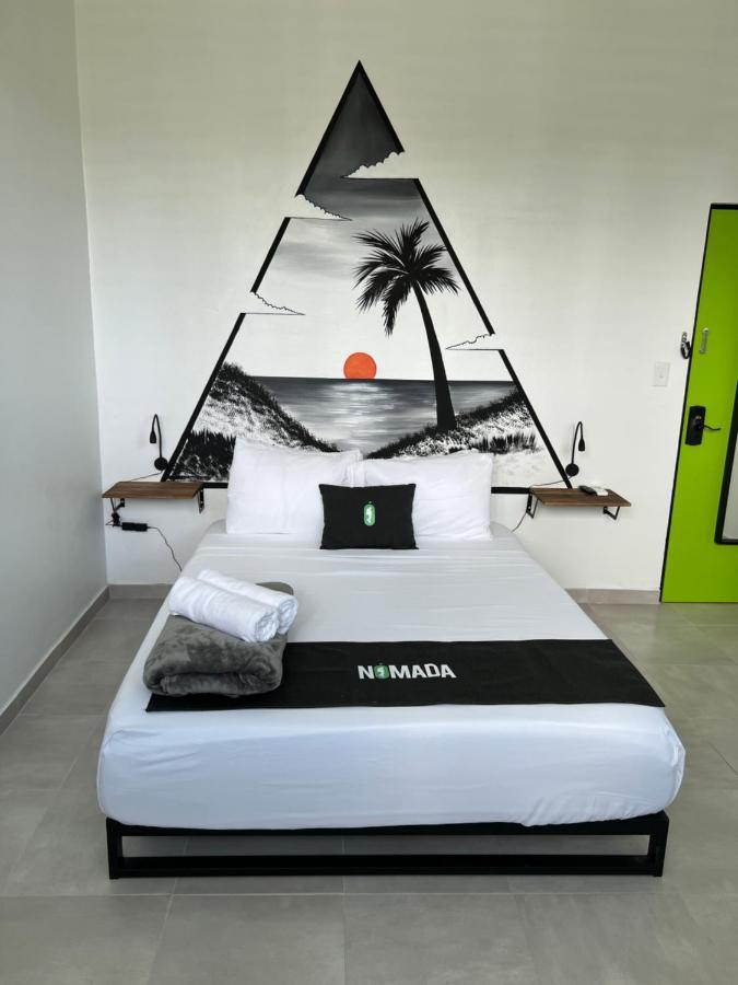 Nomada Beach Hostel- Isla Verde San Juan Eksteriør bilde