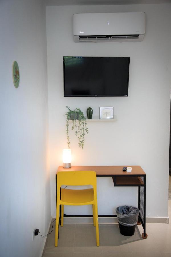 Nomada Beach Hostel- Isla Verde San Juan Eksteriør bilde