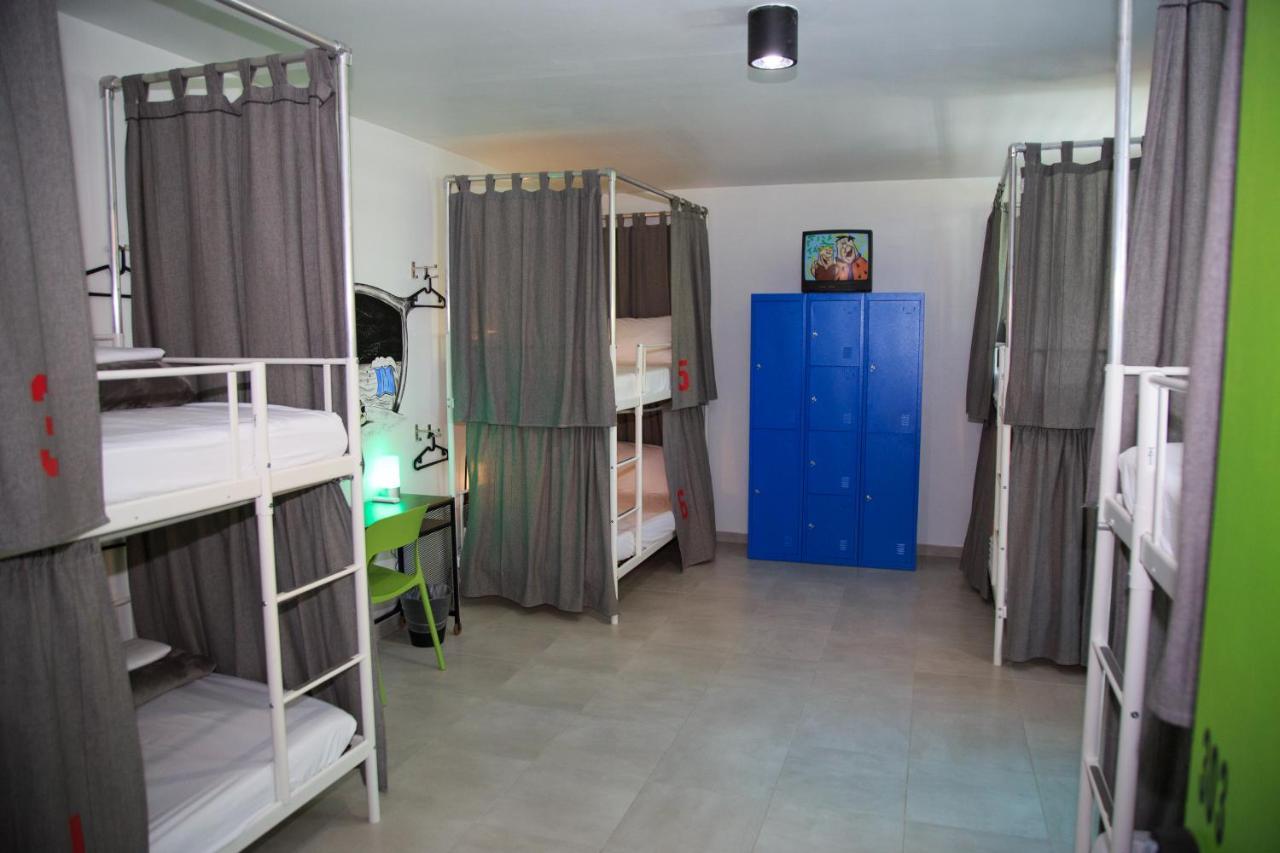 Nomada Beach Hostel- Isla Verde San Juan Eksteriør bilde